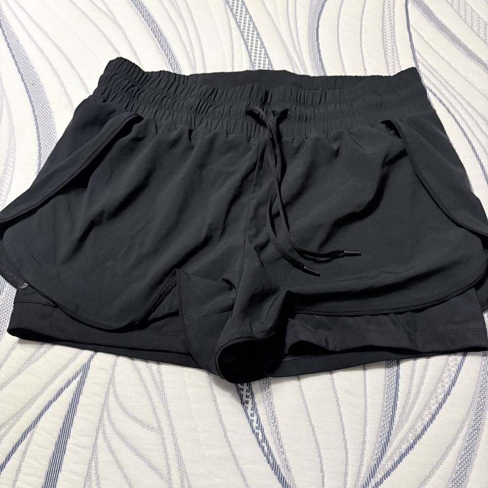 CRZ YOGA Black Activewear shorts